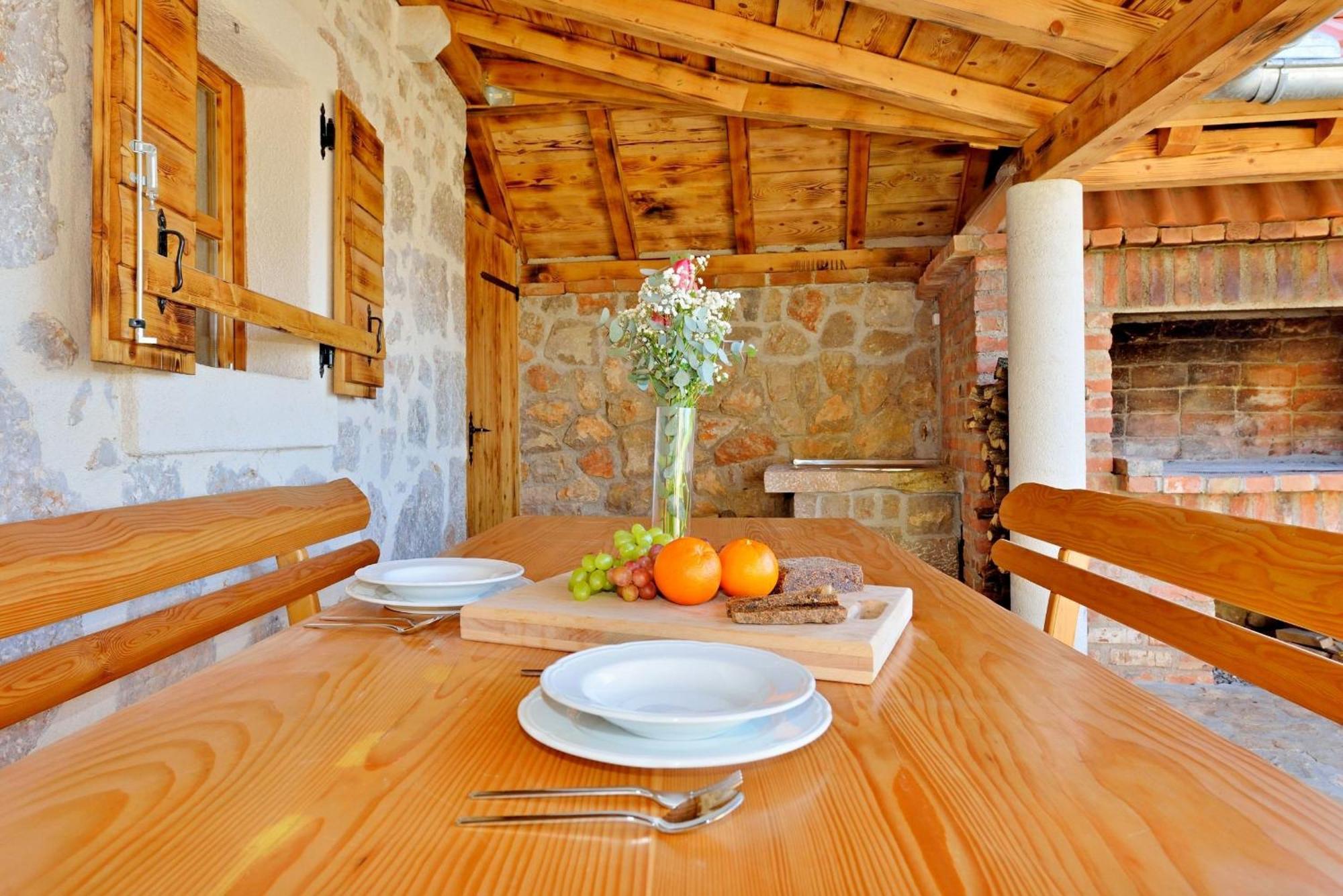 Holiday Home Martelina Starigrad Paklenica Exterior foto