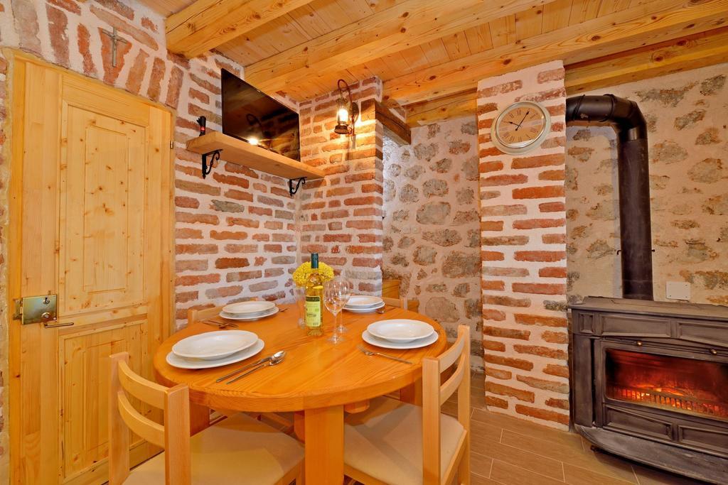 Holiday Home Martelina Starigrad Paklenica Exterior foto
